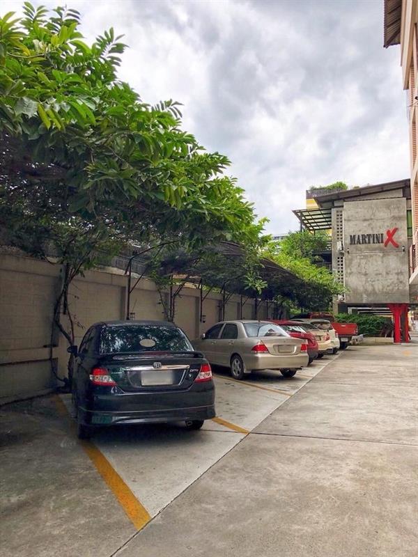 Matini Ratchada 32 Hotell Bangkok Eksteriør bilde