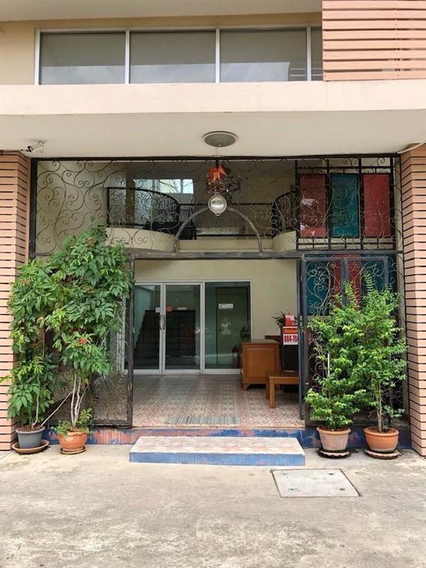 Matini Ratchada 32 Hotell Bangkok Eksteriør bilde