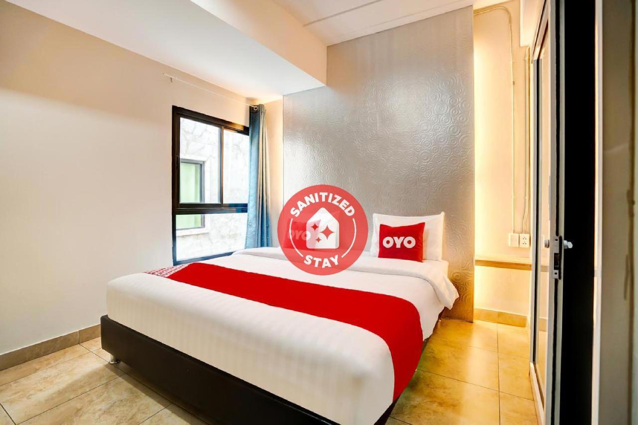 Matini Ratchada 32 Hotell Bangkok Eksteriør bilde